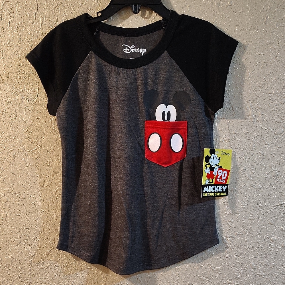 Disney Kids Mickey Mouse Black and Gray T-Shirt  NWT Size Small  (6/6X)